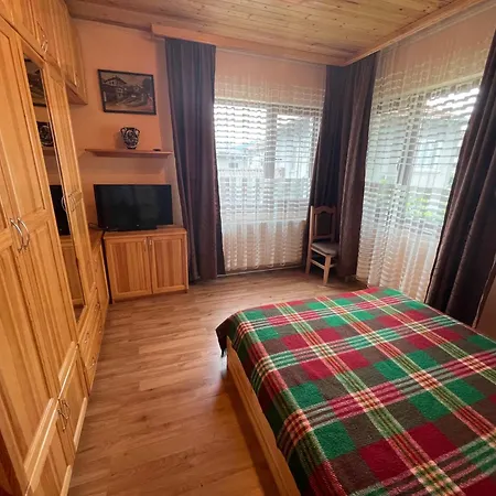 “александър”